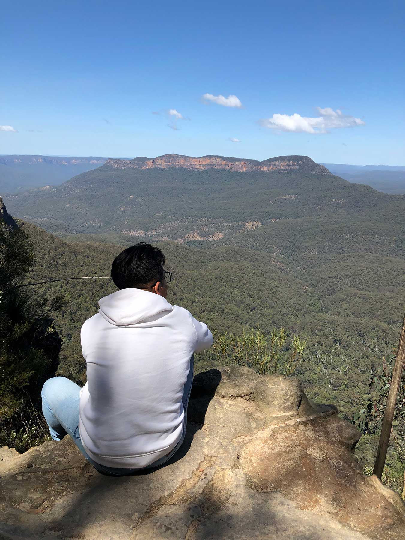 Study Abroad student Leonardo Velasco looks out over the Australian countryside